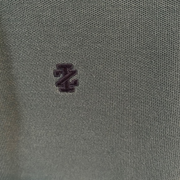 Izod Polo Shirt Medium - Picture 2 of 4